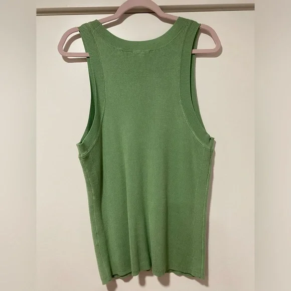 RW&Co Green Knit tank top with Keyhole detail 🌿🥑 - Picture 4 of 4